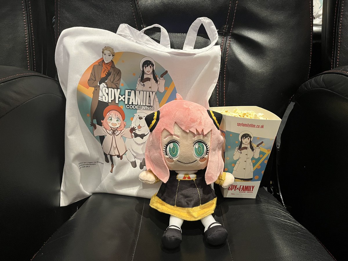 Anya had a great time at the UK premiere of SPY x FAMILY: Code White and the film was just as fun. 🤩 Thank you for the invite @AllTheAnime ! Film will be available subbed & dubbed in UK cinemas from 26th April 2024. 🎟️ spyfamilyfilm.co.uk