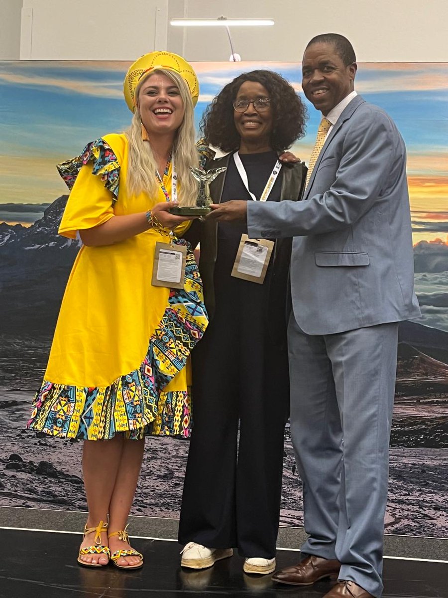 Limpopo Tourism Agency CEO Moses Ngobeni congratulates the Founder and Managing Director of Tourism Association for winning the Responsible Tourism Africa award at WTM Africa. golimpopo.com #WTMAfrica #sharelimpopoeaster24 #golimpopo | #moretoenjoy