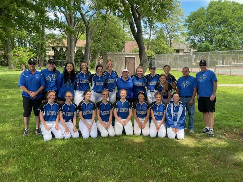 With very heavy hearts, Lancer Country shares the news of the passing of coach and teacher Lisa Downey. 

Coach Downey truly embodied what it meant to be a Lancer. A positive spirit every day, she motivated and encouraged all around her to be at their best.