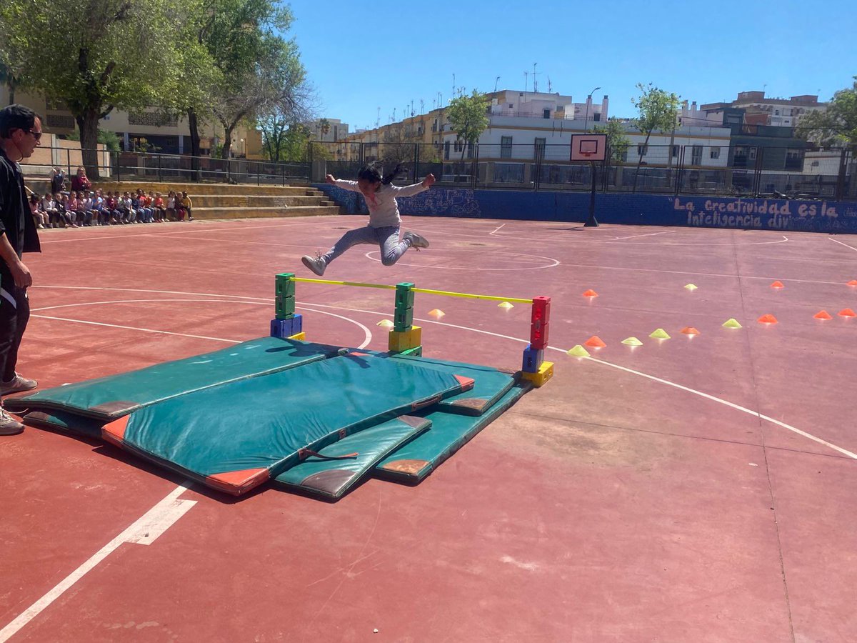 Día 2 Semana cultural: Olimpiadas Candelaria. 1º y 2º. 🏃🏃‍♀️🥇🥇🥇

#ceiplacandelaria #abp #comunidadesdeaprendizaje #olimpiadascandelaria