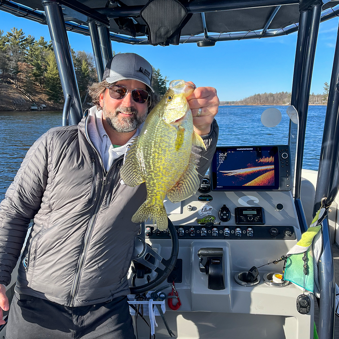 Who else is chasing early spring schools of crappie? 👀 #MEGALive #Humminbird #FishingSonar #ForwardFacingSonar #CrappieFishing