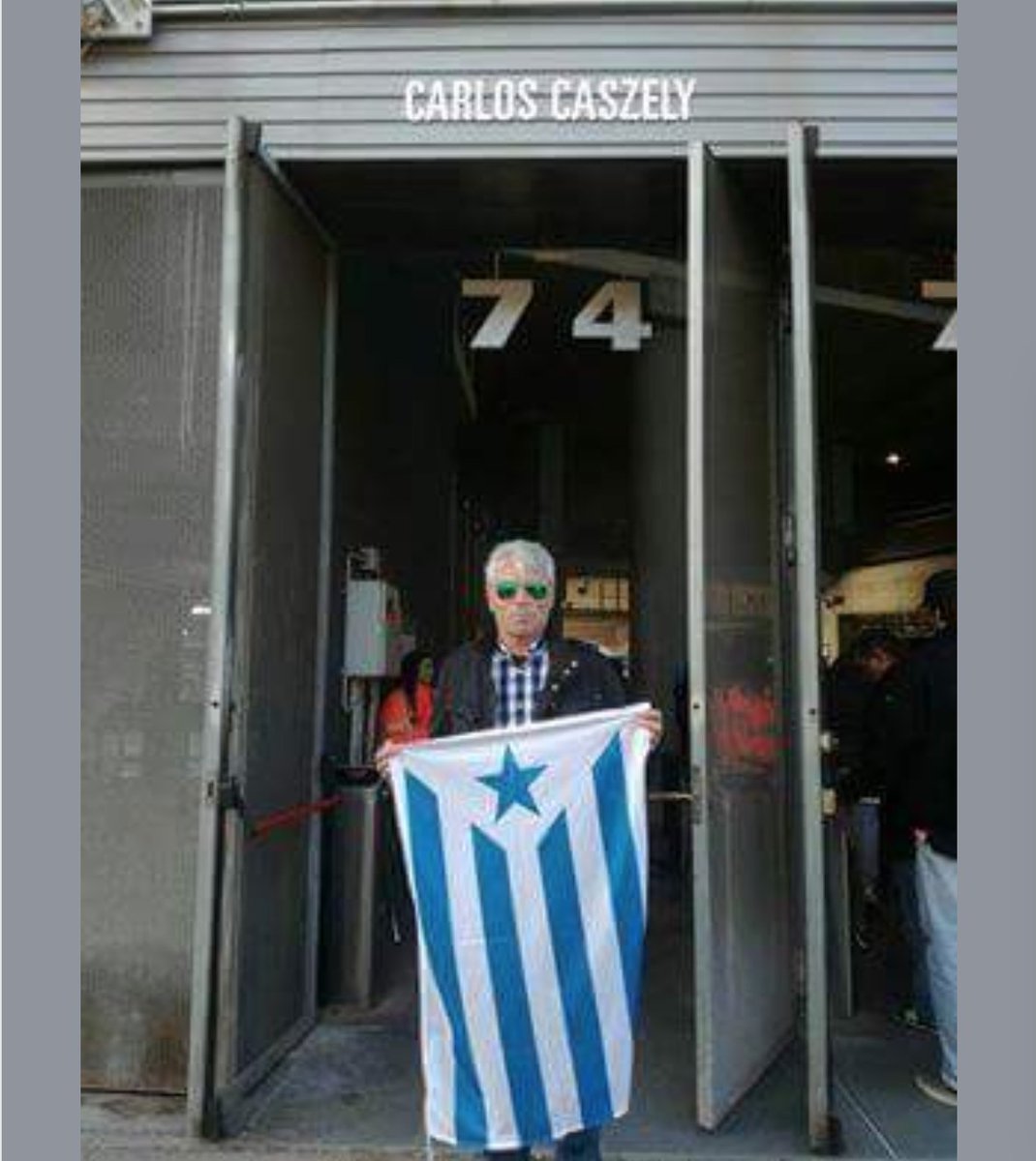 Puerta del  Estadio Cornellà-El Prat del club  Español de Barcelona @RCDEspanyol Puerta 74 #CARLOSCASZELY #Caszely #LosTenores #ColoColo