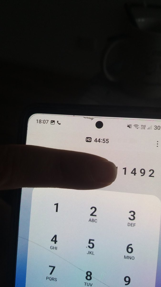 CarlosIgnacioP's tweet photo. @ClaroArgentina 44 minutos de espera en linea. Para aumentar si son rapidos https://t.co/4wxVRngyBg