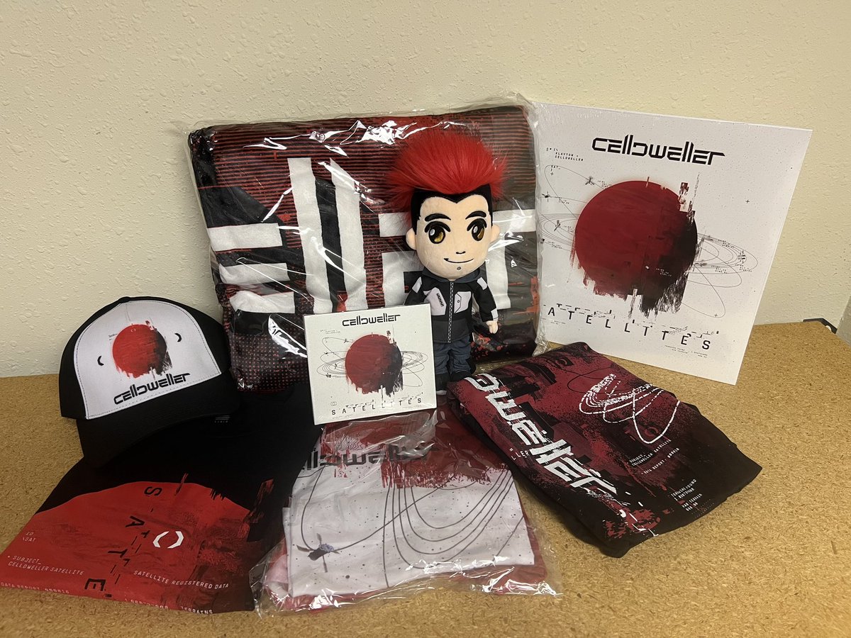 Have you checked out our @celldweller Satellites Merch Sale yet? 👀 ➡️ fixtstore.com/satellites