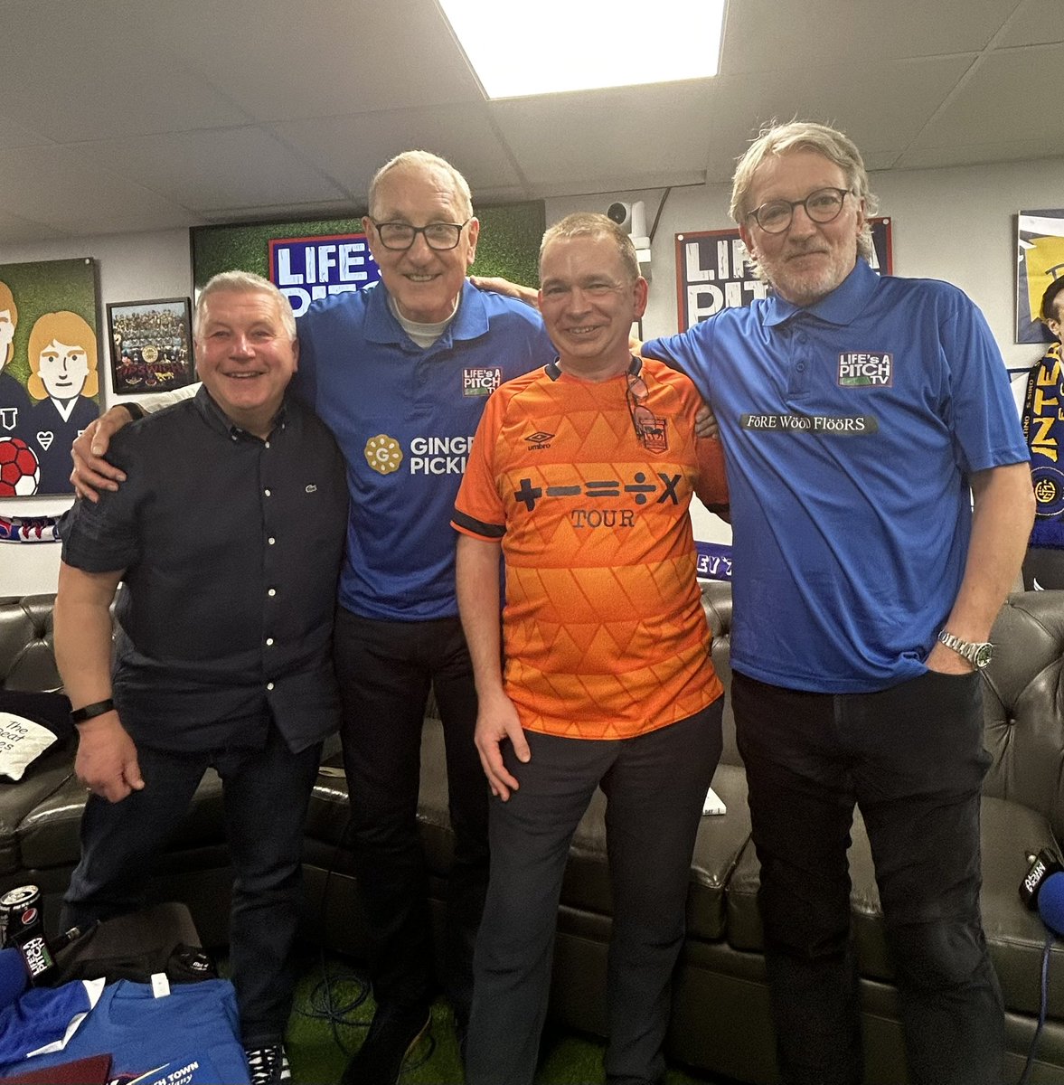 youtu.be/sXx9cnYB62M?si… We had a great evening at the life’s a pitch recording. Thanks so much to @MarkGlennMurphy and @twtduk for the invite #itfc