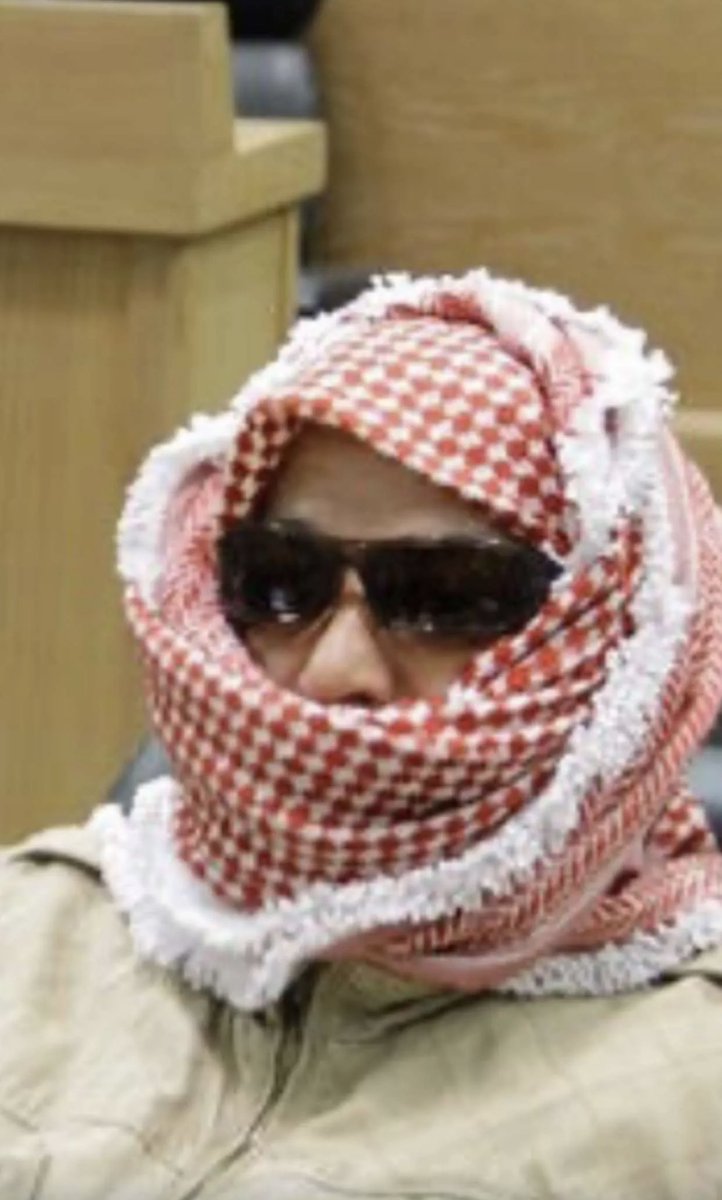 يخلق من الشبه أربعين  اتحادي وضعه الان الله يحب الستر  خ ح ب ر  ع الم……😂😂