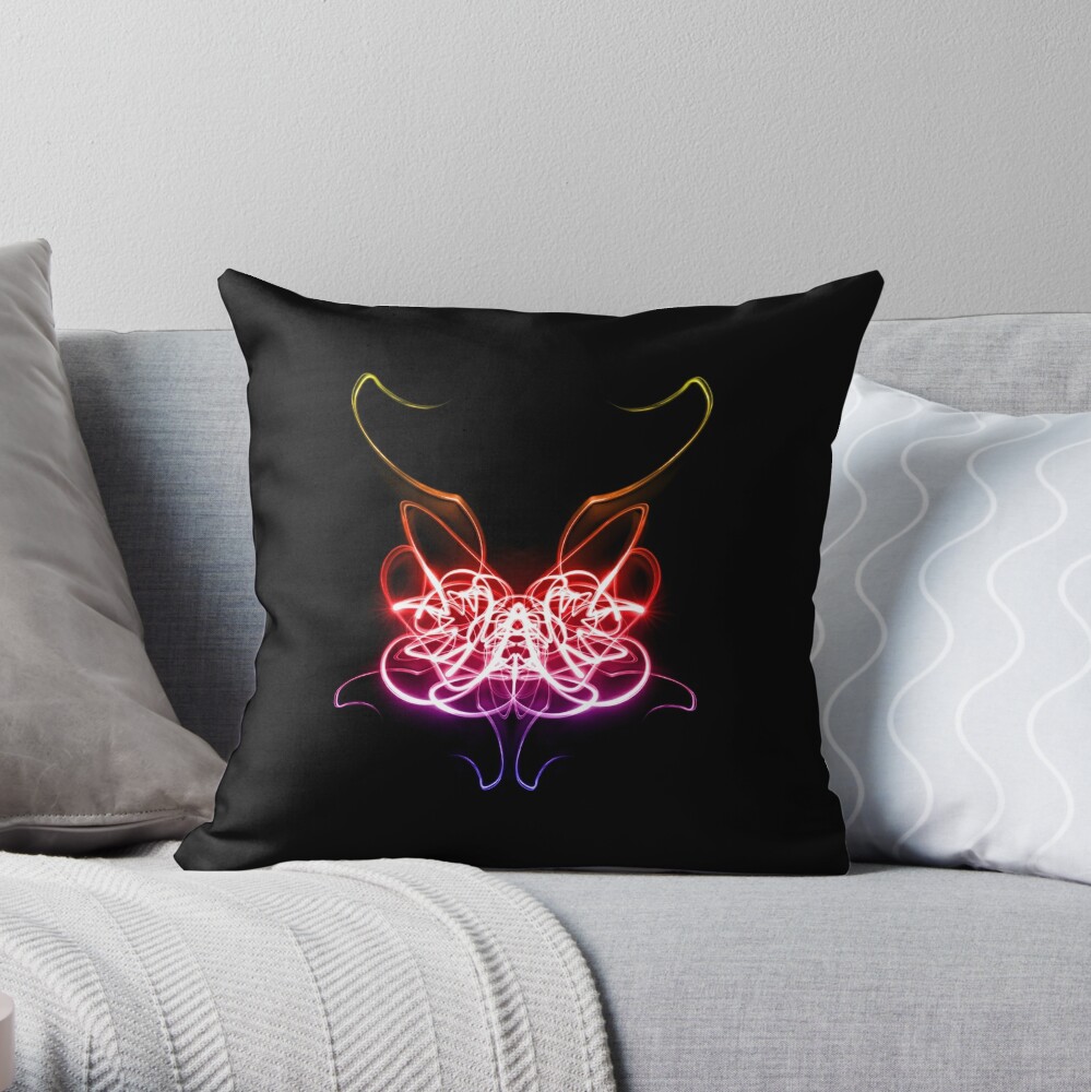 New design up on Redbubble. "Visitors", one of my gothic/sci-fi light painting pics.

Available on a bunch of stuff, but it looks pretty cool on a cushion.

redbubble.com/i/throw-pillow…

#gift #gothic #interiordesign