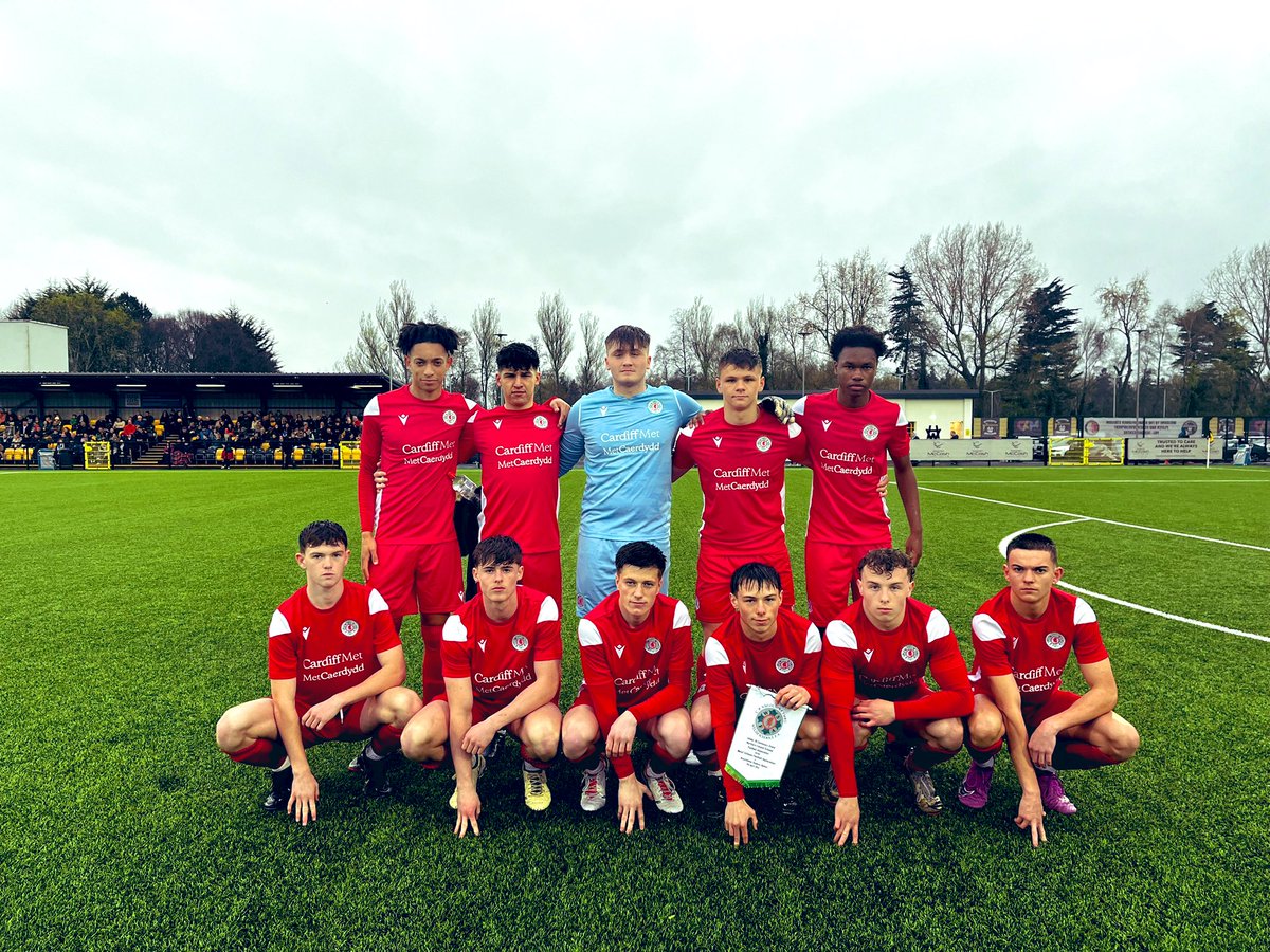 WelshSchoolsFA's tweet photo. INTERNATIONAL | U18 SAFIB Centenary Shield 🛡️

🏴󠁧󠁢󠁷󠁬󠁳󠁿 Despite a spirited second half display, #Cymru fall to a 2-1 defeat to @NISchoolsFA

👏🏻 Congratulations to @NISchoolsFA who win the title

🤝 | @MacronNeath, @veotechnologies, @cardiffmet &amp; @FutureEliteS

#WSFA https://t.co/tJ0CKherDi