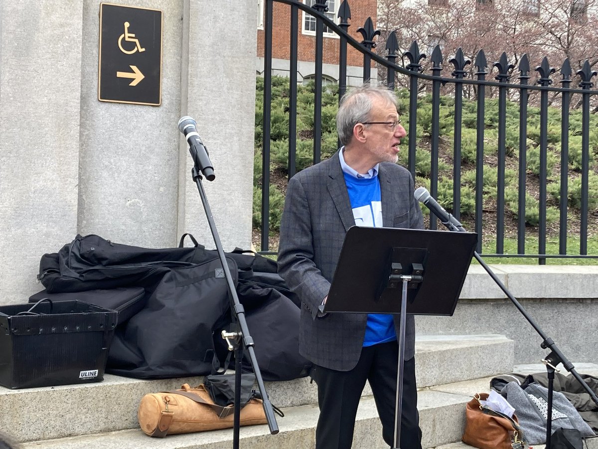 The BTU joined the @GBinterfaith for a lobby day fighting for #housing justiceincl. more funding for public housing, an option for Real Estate Transfer Fees and Housing for citizens returning from incarceration. We are actively fighting for housing support in our next contract.