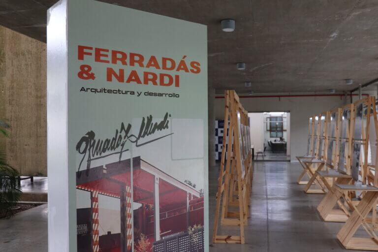 #NoticiasUCSF | La UCSF y el Colegio de Arquitectura y Urbanismo D1 (CAU D1) presentan la obra Ferradás&Nardi, homenaje a arquitectos santafesinos. 📍Podés visitarla hasta el 26 de abril en el Hall de la UCSF. ➕Más info👇 ucsf.edu.ar/muestra-para-c…