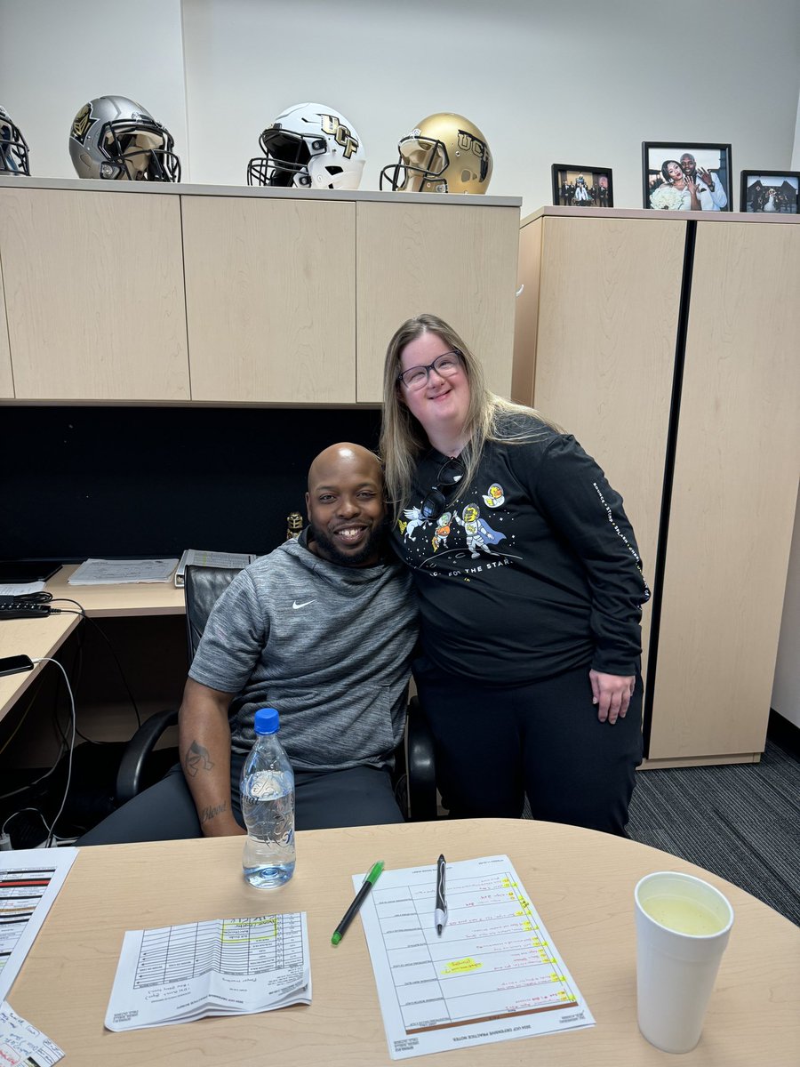 WhooHoo! Thanks Coach Addi! We're getting closer to Britts goal of $423 million dollars! Go Knights! @CoachWilliams_7 🖤💛 dayofgiving.ucf.edu/p2p/360445/bri…