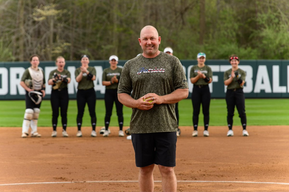 Some 📸 of @MasonSoftball walk-off win vs Georgetown yesterday! Special thanks to @gmurotc for presenting the colors and to our Senior Sports Field Manager and former member of the U.S. Coast Guard, Matt Mallory, for throwing out the first pitch! #militaryappreciationday