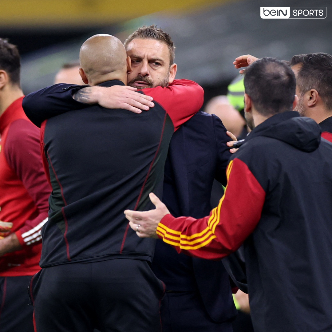 🧣 Daniele De Rossi, Roma'ya çok iyi geldi! 🆚 16 maç ✅ 11 galibiyet 🤝 3 beraberlik ❌ 2 mağlubiyet ⏩ UEFA Avrupa Ligi Çeyrek Final ilk maçında Milan deplasmanında galibiyet