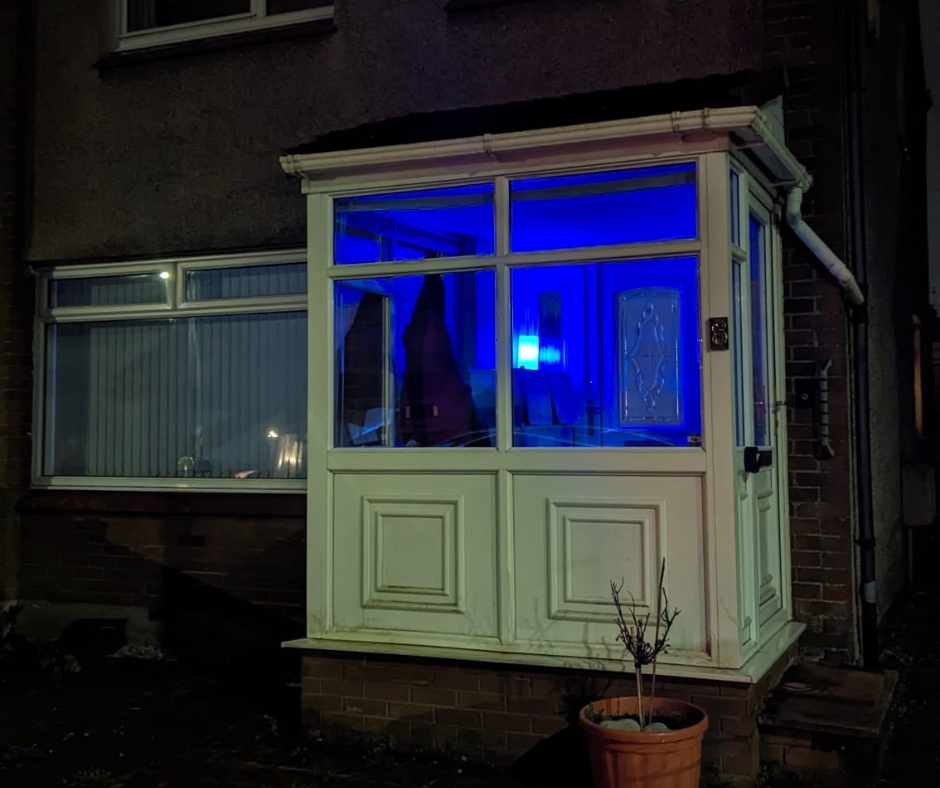 It's not just the big landmarks making it blue tonight. We love this light up from the Wightman family in Kirkintilloch 💙