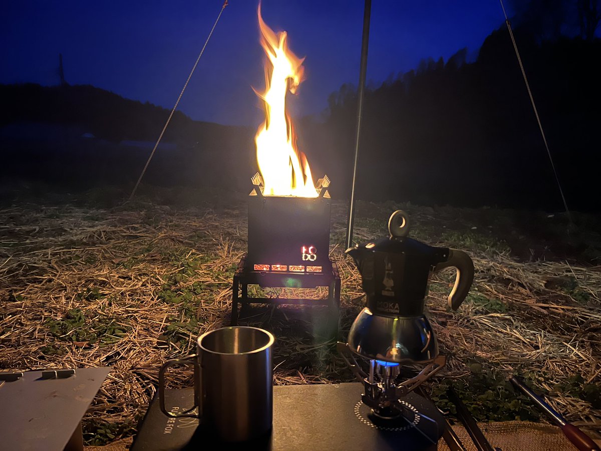 自宅野営キャンプ撤収( ˘ω˘ )
9時間も寝ちゃった。 