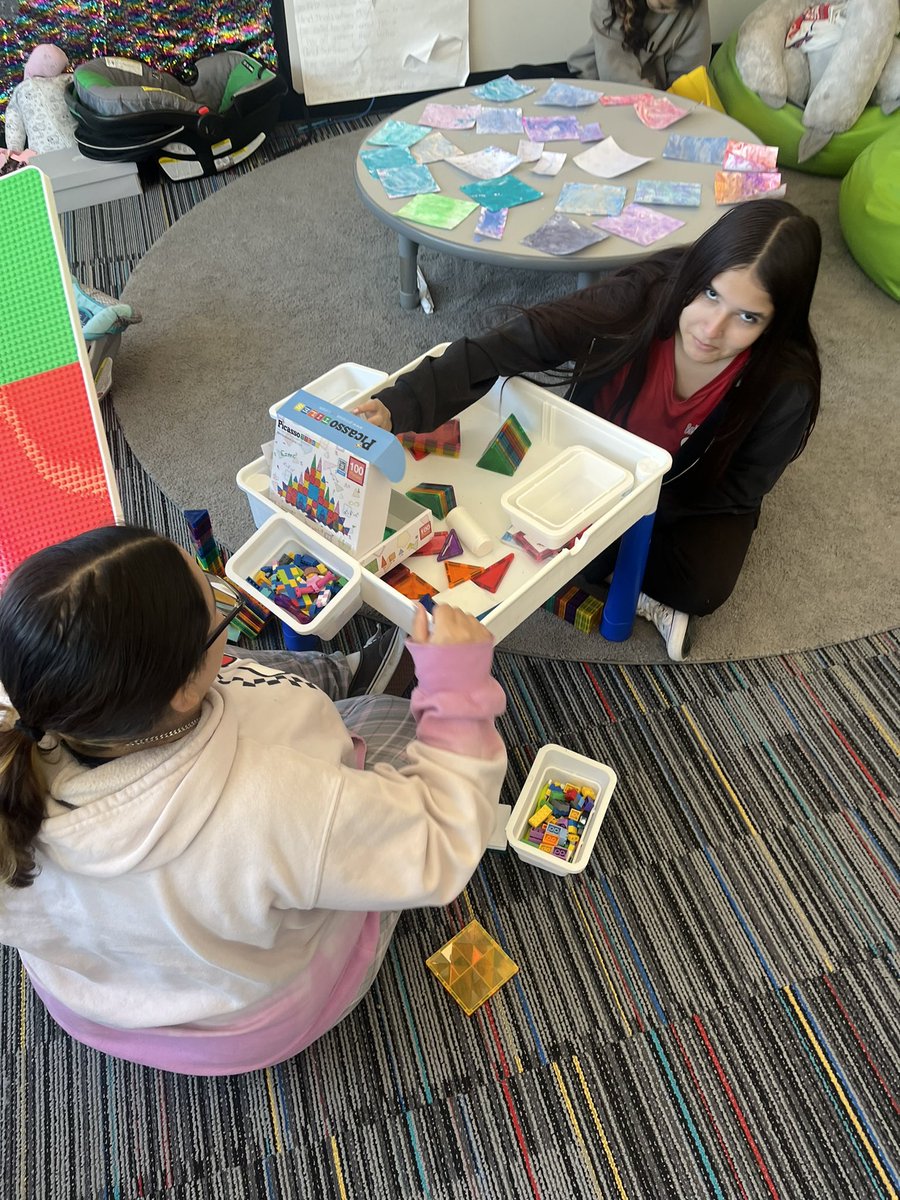 CoachSDavy's tweet photo. Safe to say we had fun with Art and blocks today in WWYC….. I did NOT predict the cleanup from the cleanup #MakeLearningFunAgain #CleanedTheBathroom @MustngPrincipal https://t.co/B1SZcVS1jn