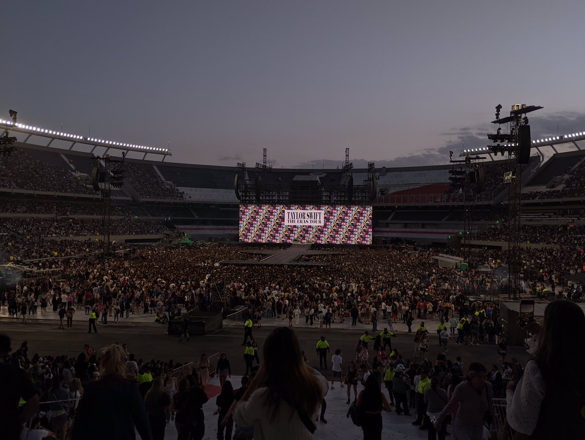 help i'm still at the monumental
