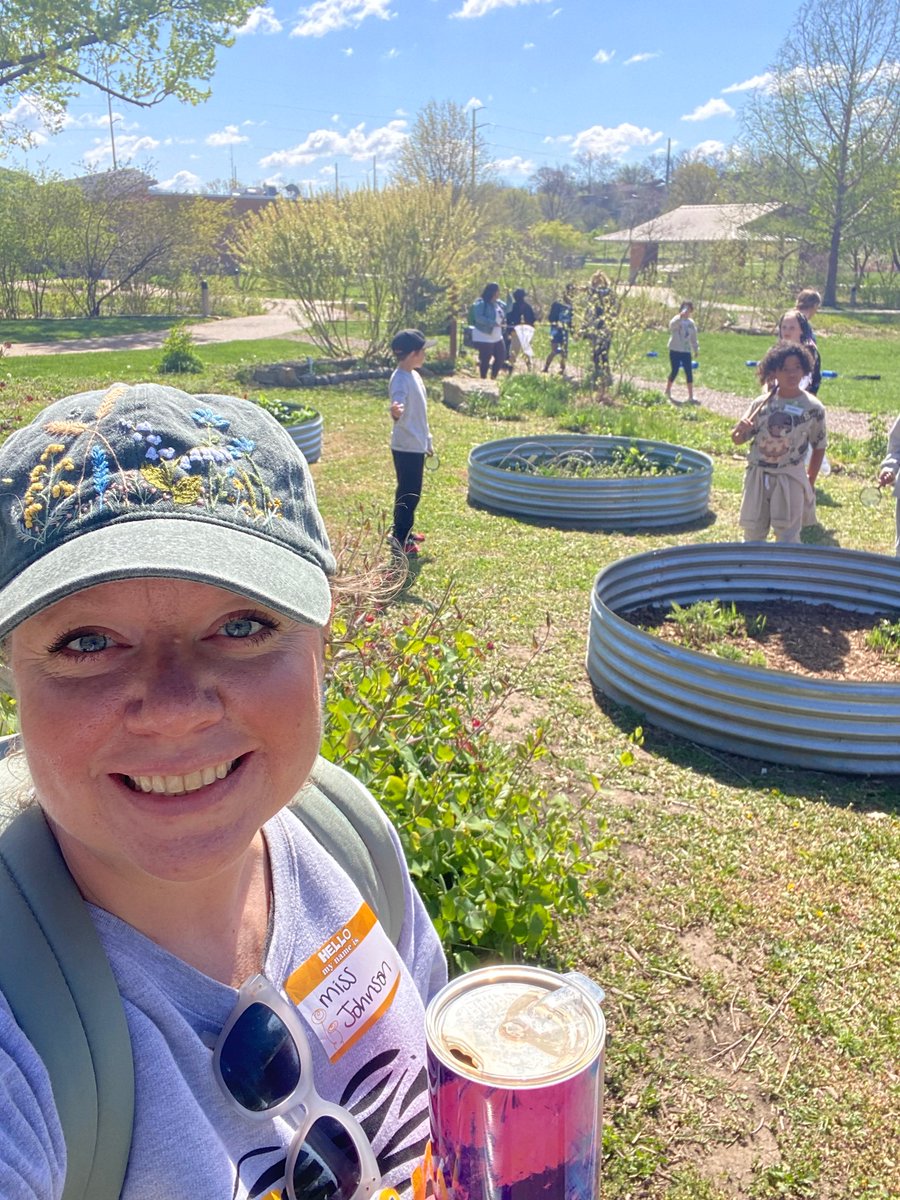 LJohnsonTeacher's tweet photo. We had the best day researching Missouriβs Plants and Animals at the Anita B. Gorman Discovery Center! Thank you @MDC_online for such an engaging experience! @3TrailsTigers @ISDSchools #conservation #isdstrong #kcedu https://t.co/mIJNSh63Eq