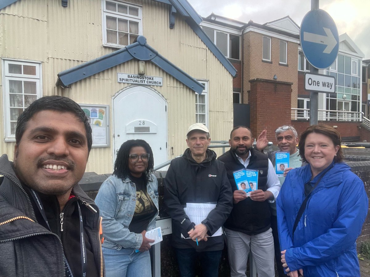 Great teams of Conservative Volunteers & Councillors out across Basingstoke today campaigning in support of our fantastic Councillor Candidates @ArunNeniand @TaylorParnell15 @BSKconservative