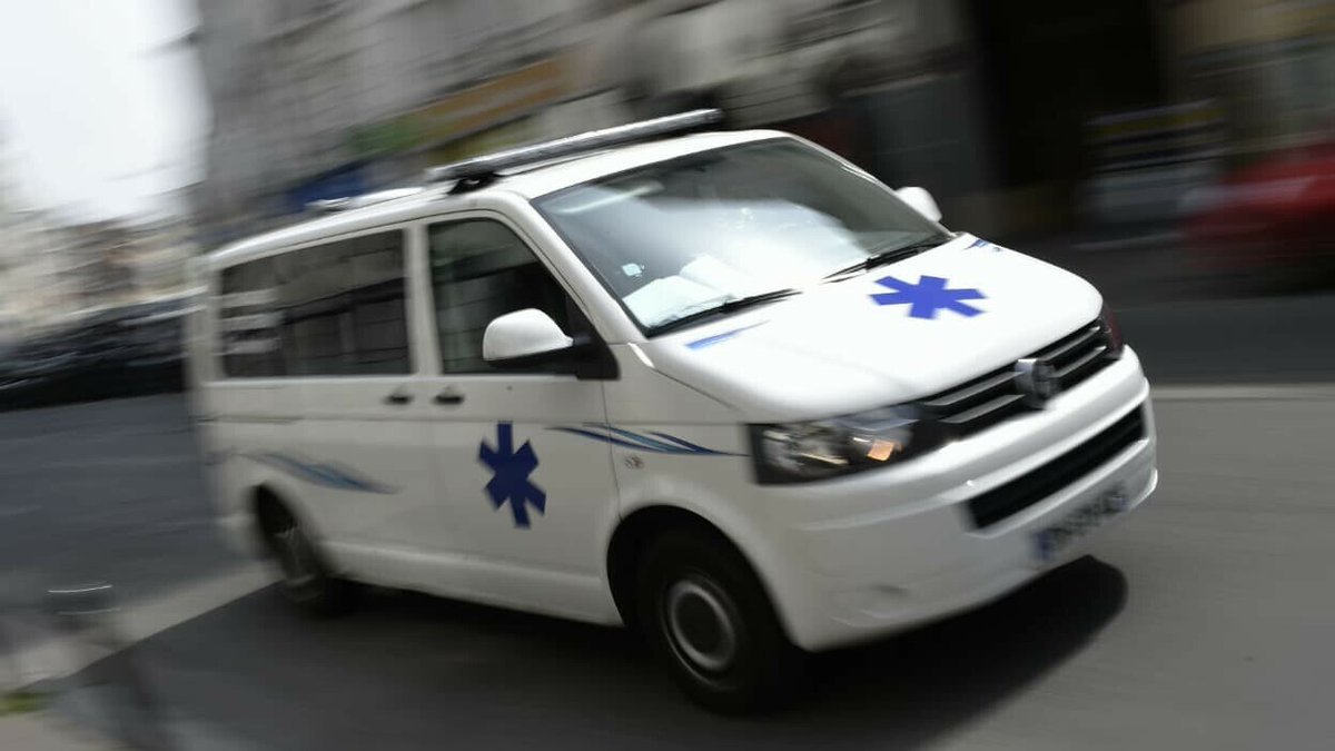 Essonne: un ambulancier sans permis et sous l'emprise de stupéfiants interpellé l.bfmtv.com/xHK6