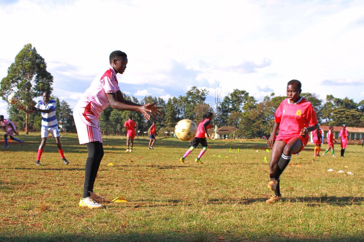 #letthegirlsPlay⚽