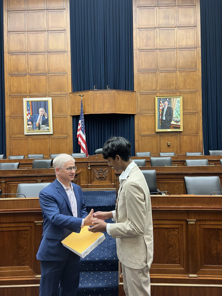 It was great to meet 2023 #NC10 @CongressionalAC winner, Muhammad Fawwaz! Muhammad traveled to DC to gather with fellow 2023 winners at #HouseofCode.   The @SouthIredellHS student created The AI Eye, an app to assist the visually impaired. Congratulations and thanks for visiting!