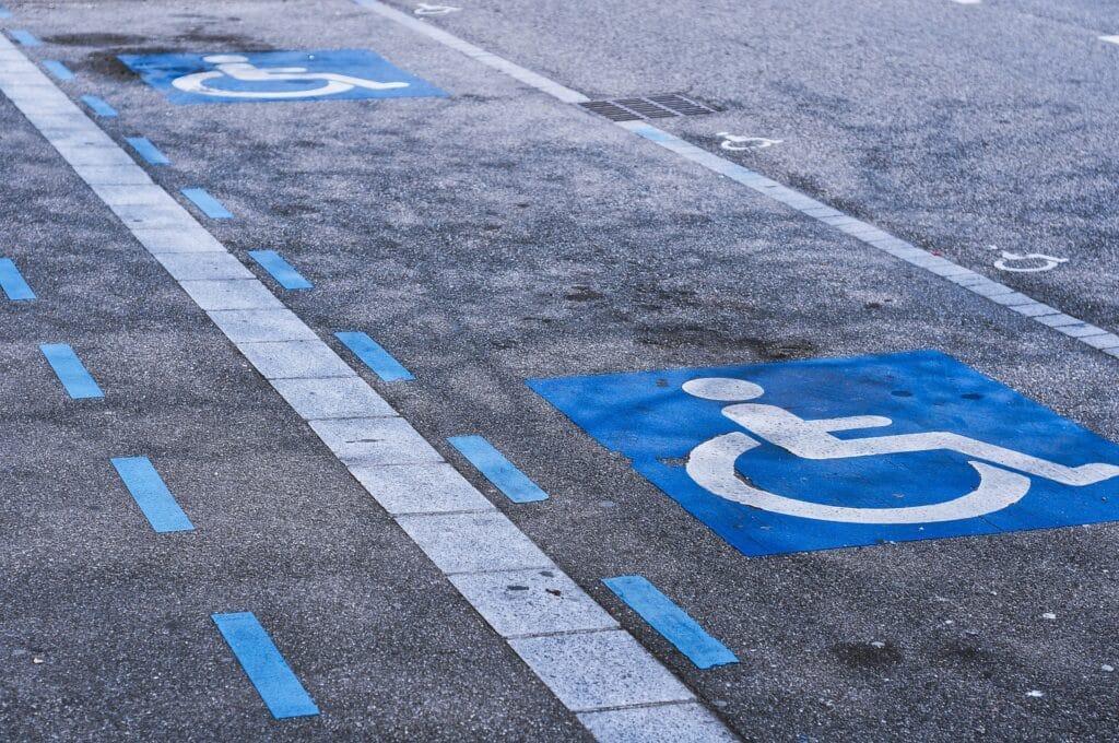Proposal for tougher penalties on disabled parking offences defeated | Cyprus Mail cyprus-mail.com/2024/04/11/pro…
