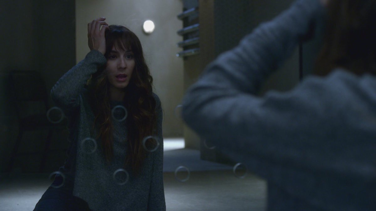 Bros Watch PLL Too! tweet media