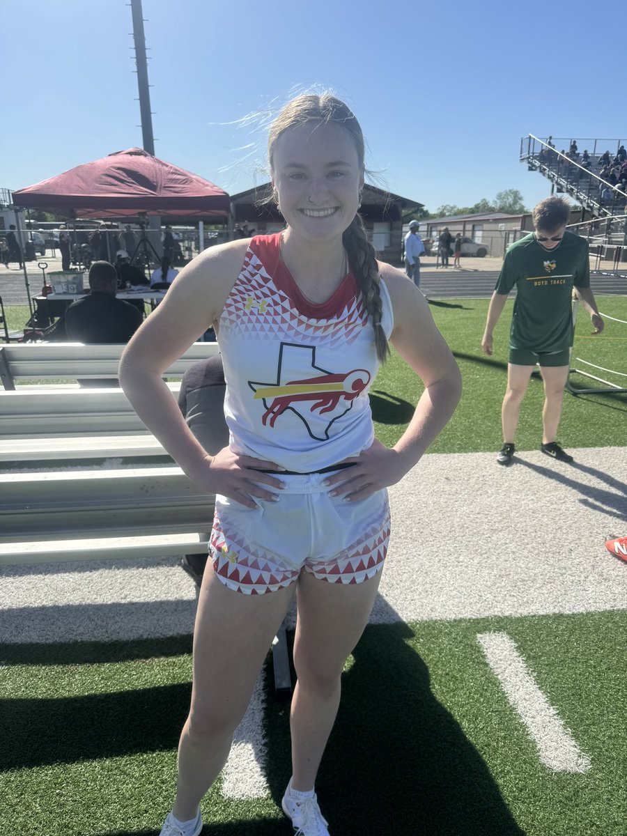Congrats to <a href="/brynnblevinss/">brynn</a> !! Placed 🥈 in the 100 hurdles and reset her own school record at 16.04!! Great job Brynn!! 
#RFND 
#FAM1LY