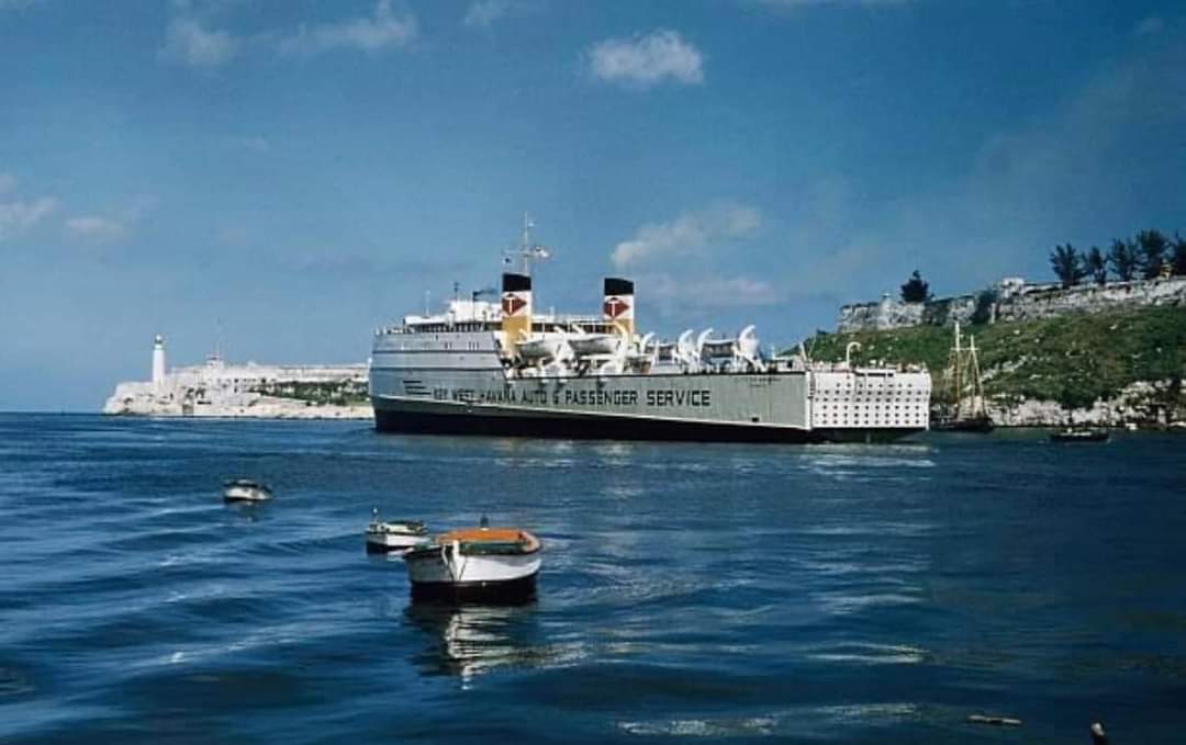 Ferry de la Habana a Cayo Hueso, Florida, cuando no habia necesidad de escapar en balsas.😔😔😔 antes de 1959 año de la Bestia de Biran .