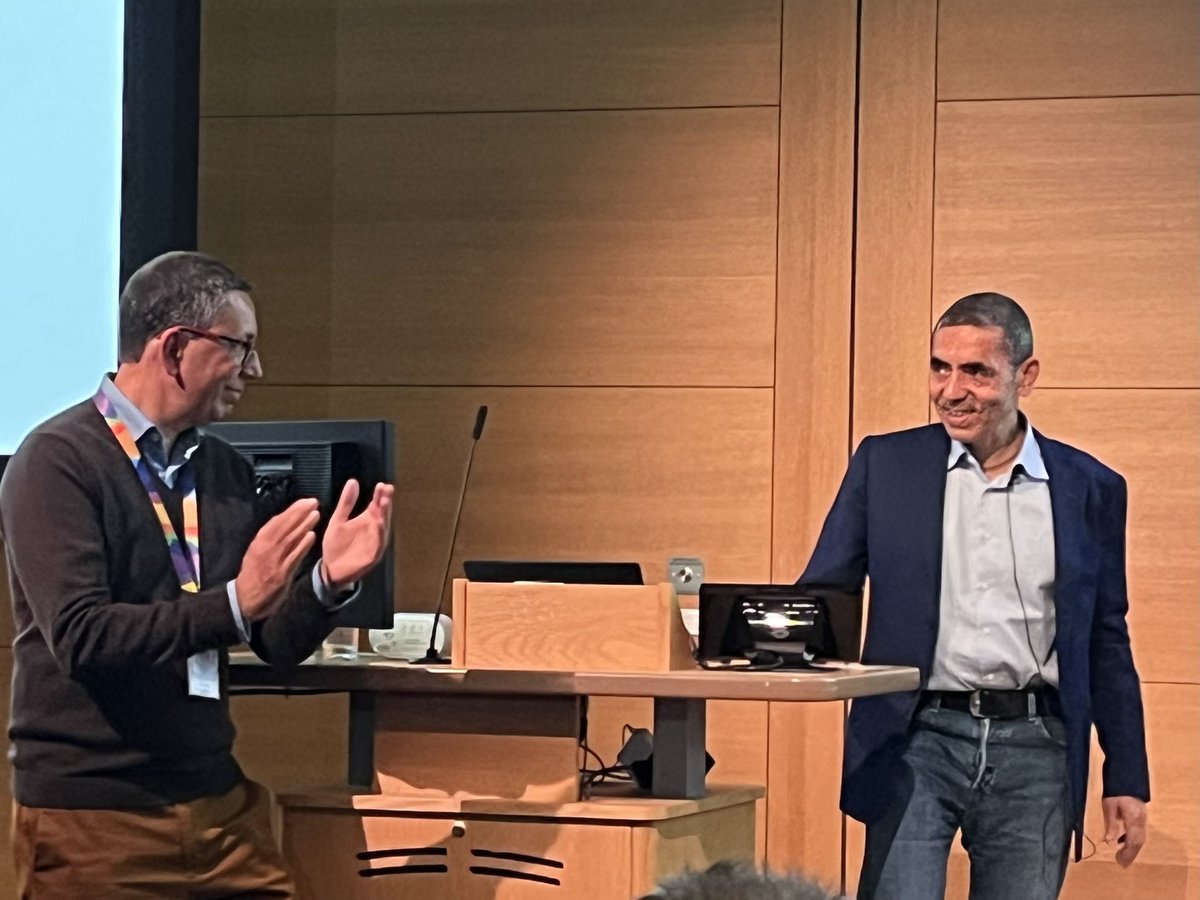 Delighted to have hosted Uğur Șahin @BioNTech_Group for a Crick Lecture today @TheCrick. Wonderful overview of the power of mRNA vaccination in personalised cancer vaccination.