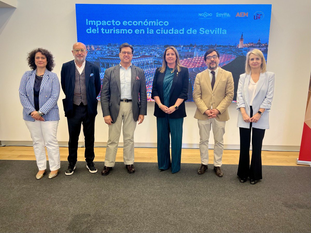 angiemorenoram's tweet photo. Necesitamos conocer en profundidad la actividad turística para poder establecer políticas acordes.

Hoy nos hemos reunido para seguir avanzando en el proyecto de medición del Impacto del Turismo de la mano de @unisevilla y el Grupo de Investigación en Economía y Gestión Aplicadas https://t.co/fQFT78FVrY