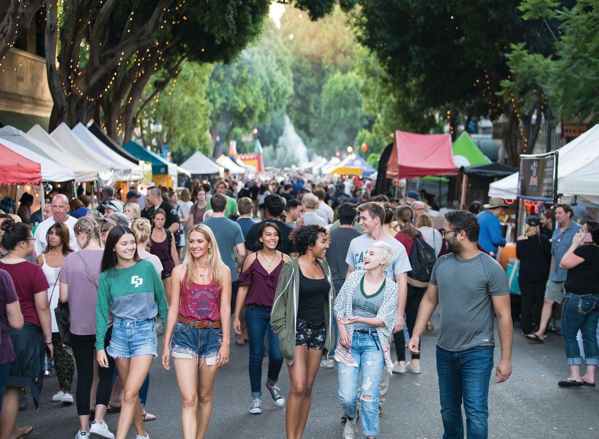 First stop on your Open House journey? Farmer's Market! Join us for our Campus Preview Night downtown from 6 - 9 pm tonight 🍅🥕🥪 See the full list of events: orientation.calpoly.edu/openhouse