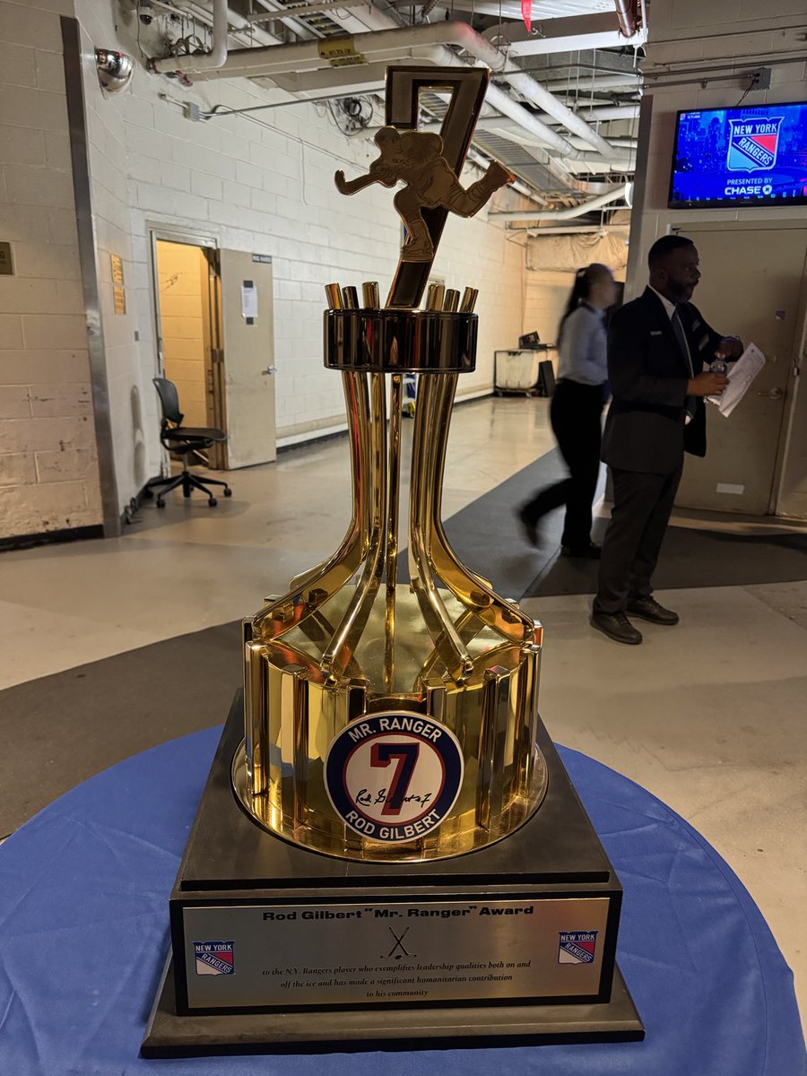 Rod Gilbert “Mr.Ranger” Award will be announced before puck drop tonight! Tune in 7:00 ⁦@MSGNetworks⁩ ⁦@NYRangers⁩