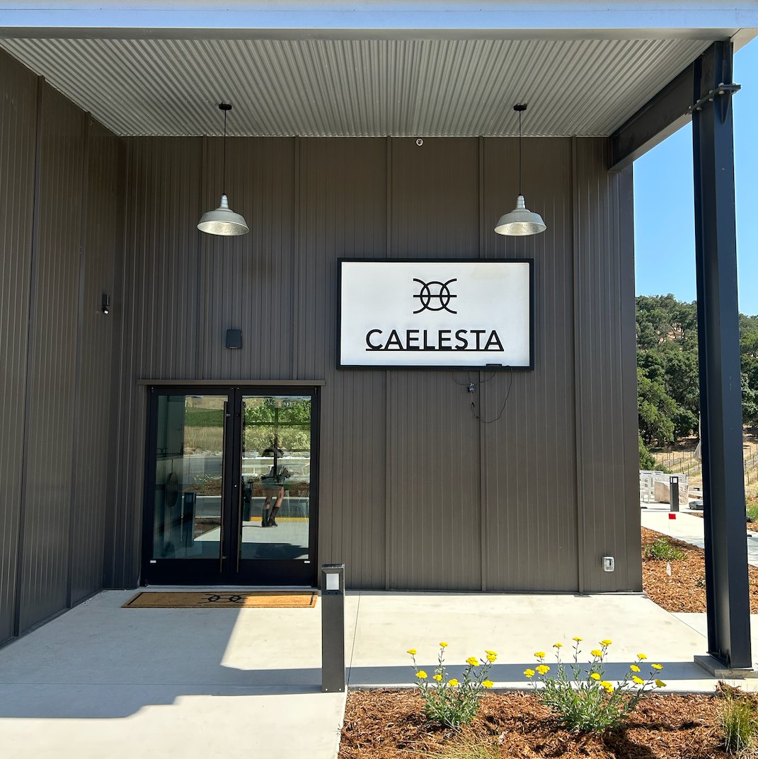 On today's WWTY podcast, Adam talks with Andy Neja of Cairjn Wine Cellars and Brian Farrell Jr. of Caelesta Wines, Vineyard, and Truffière - both with newer tasting rooms.⁠ The Travel Paso spotlight ⁠is on SLO Film Fest. pasowine.com/ep-98-discover…