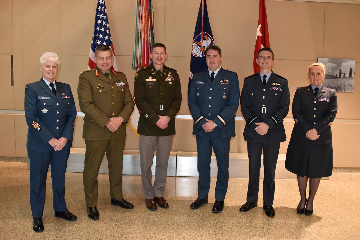 COL Russel Nowels, @ArmySMDC G3, welcomed Cmdr @UKSpaceCmd AVM Paul Godfrey, and Australian Defence Space Cmdr Maj Gen Greg Novak, along with additional officers from UKSpaceCmd, Australian Defence Space Command, and Canadian Space Division to the command’s PSFB, CO, HQs, today.