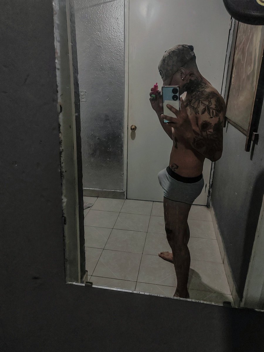 ABADRICARDO's tweet photo. Eres racista? O aceptas mis negras intenciones? https://t.co/AUbxQFTUKn
