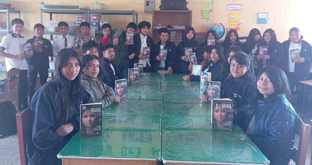 🌾🤎 Cuando recibí sus fotos , la emoción era fuerte . . . Jóvenes, que están construyendo la historia, gracias por llevar nuestra verdad en sus corazones. Gracias 🙏🏼 Queridos alumnos del Colegio Maya Cantel en Quetzaltenango, espero venir a conocerlos muy pronto. Gracias a la…