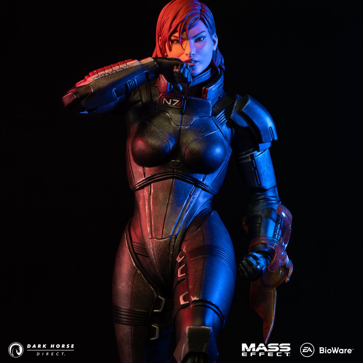 Happy birthday, Commander Shepard! 🎂 Celebrate with our exclusive sixth scale statue! bit.ly/3trxiQ1 @DarkHorseComics @bioware @masseffect