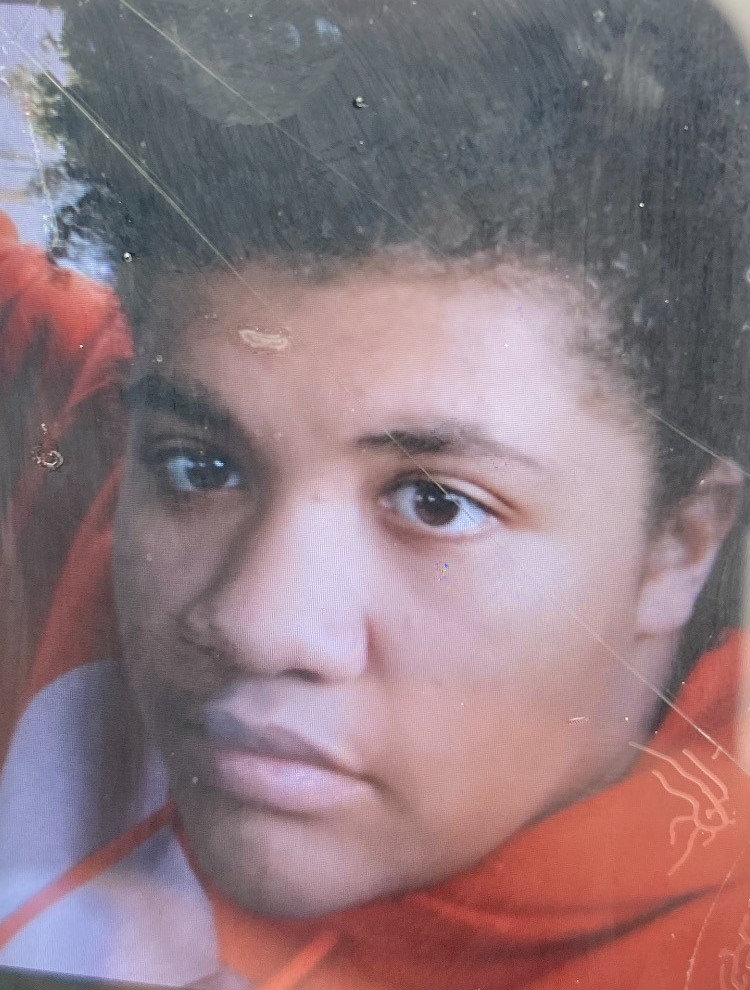 #MISSING: Haylee Woods 16 years old, (5’2, 160 lbs) Last seen on April 11th at 2:30 p.m., in the #Overlea area last seen wearing a pink shirt, black pants, zebra striped bonnet & a purple backpack. Anyone with information, please call 911 or 410-307-2020 #HelpLocate #BCoPD