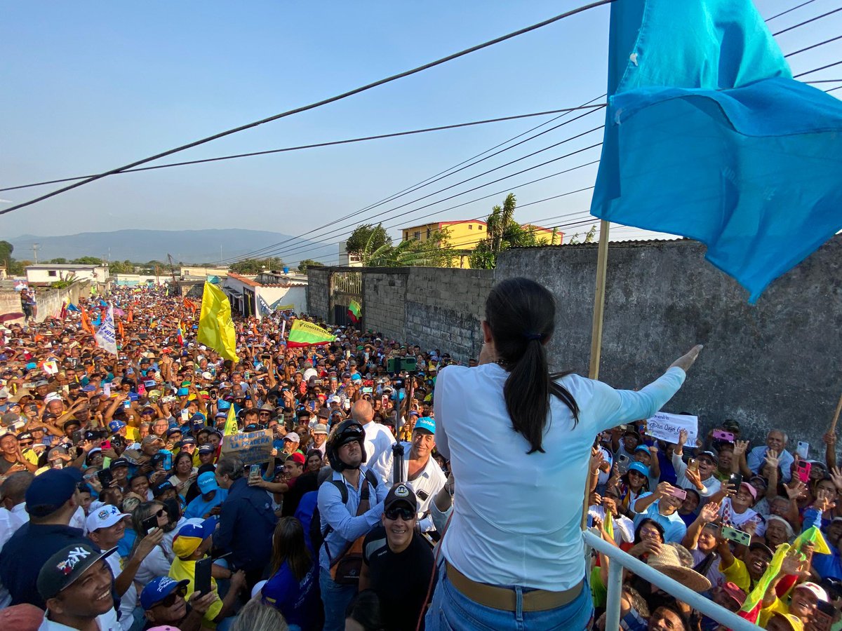 MariaCorinaYA tweet picture