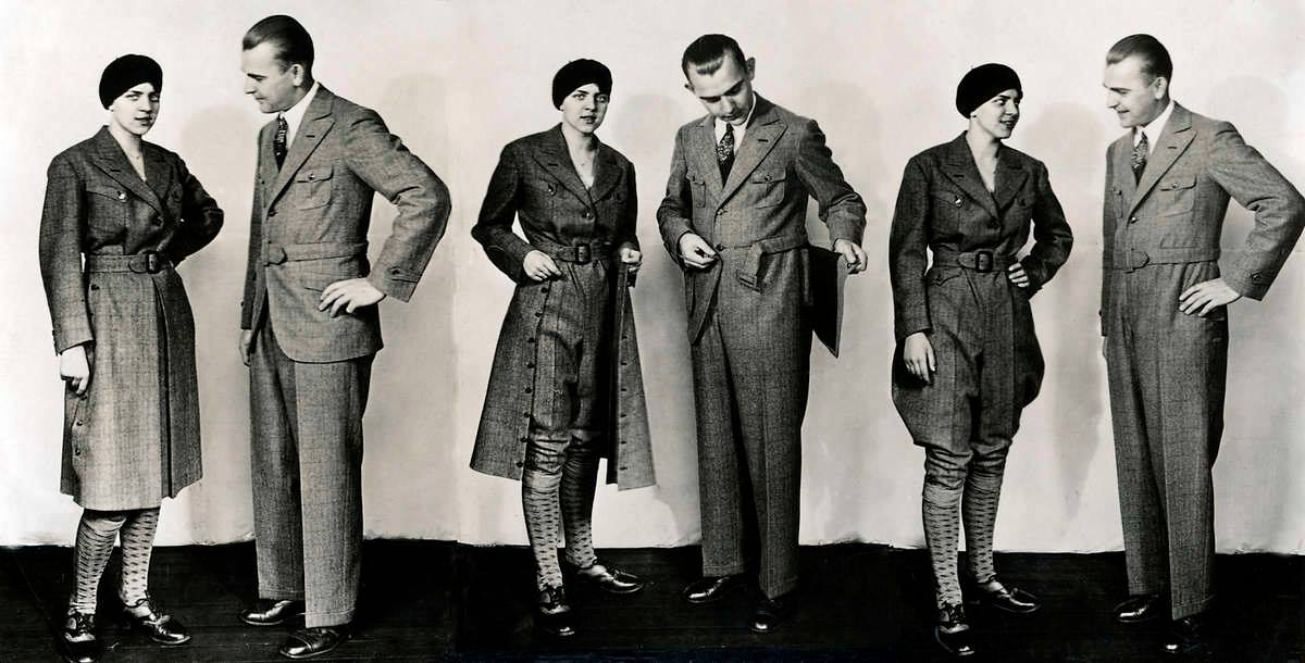 Transformation-costume. How to change from formal clothing to sports wear in no time, using the same costume, 1929. Nationaal Archief / Spaarnestad Photo flickr.com/photos/nationa…