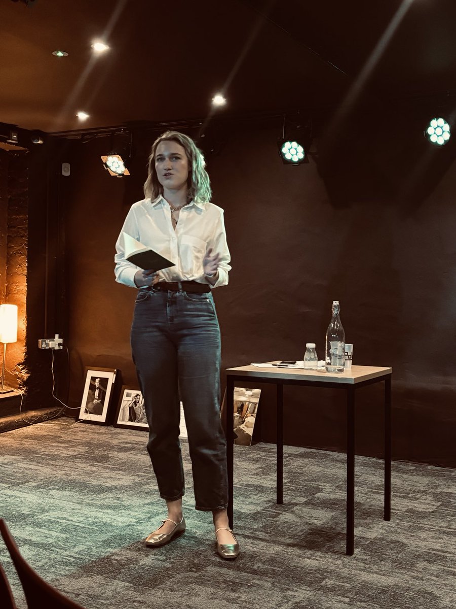 ⁦@HCopley⁩ rocking the outfit and the jazz-influenced Lapwing reading at ⁦@thesohopoly⁩ tonight :) #poetry #thursdayisthenewfriday