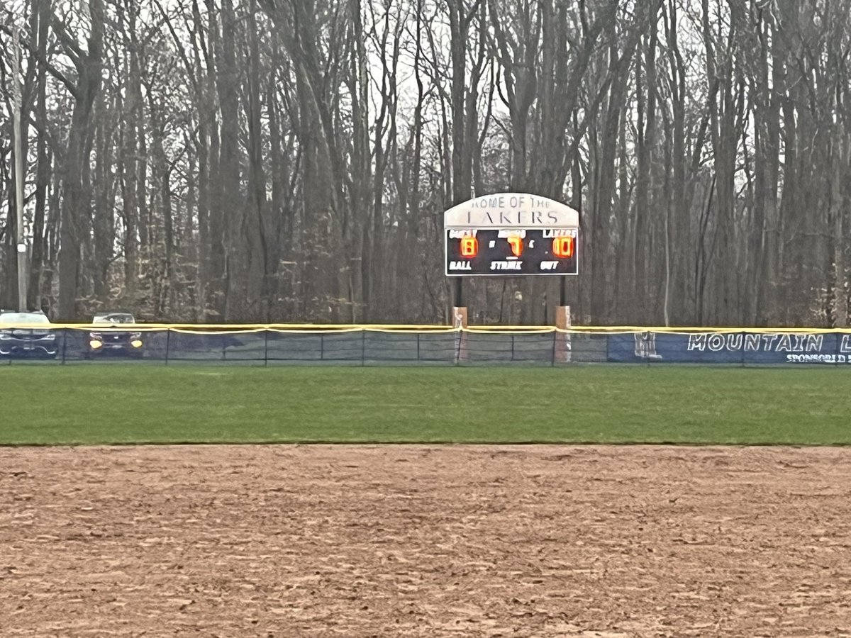 Baseball comes back from a seven run deficit to beat kinnelon