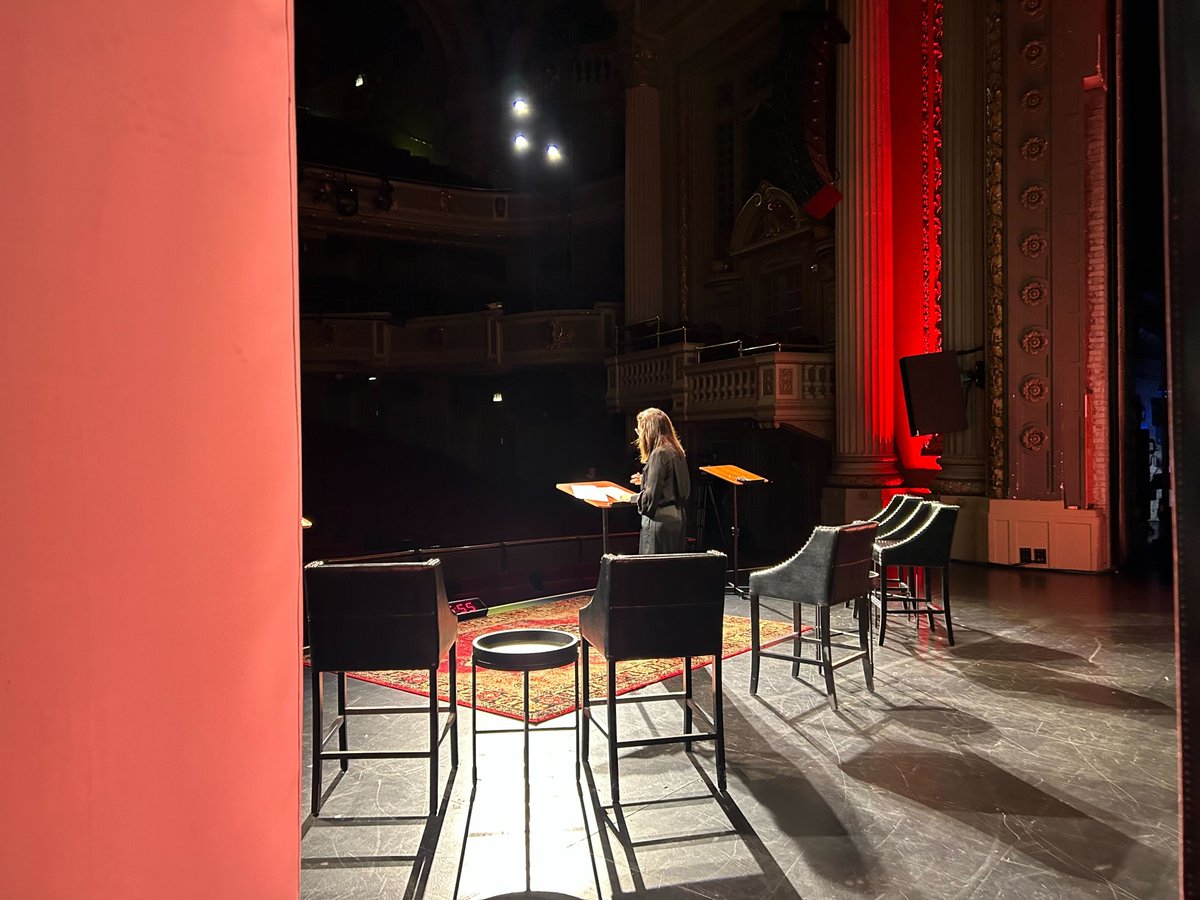 T-minus 2 hours! @bariweiss is doing some final preparations before our live debate tonight at the Majestic Theater in Dallas. #BorderDebate #TheAmericaDebates