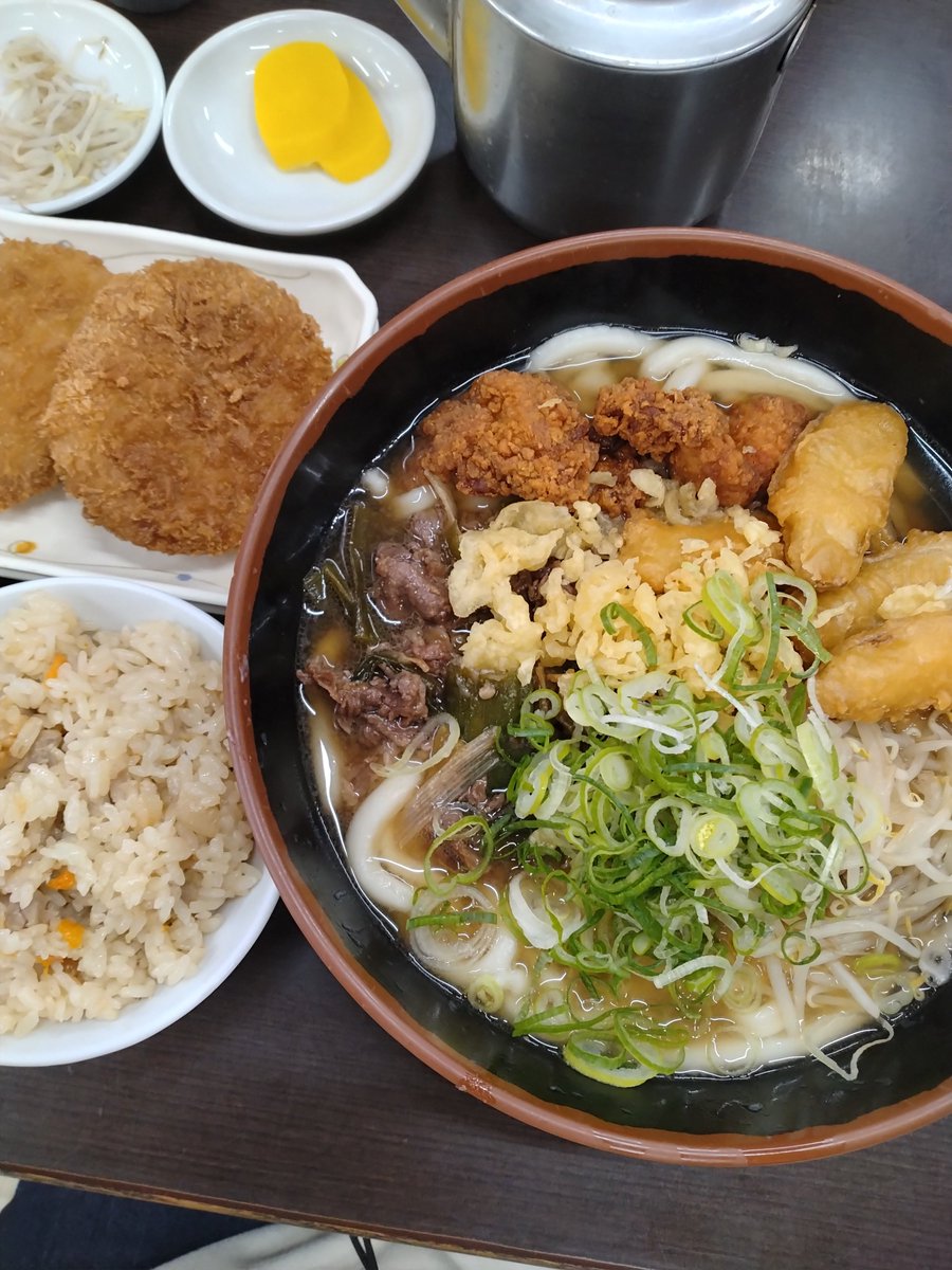 #うどん 
今日食べたもの記録

40分で残さず完食😋