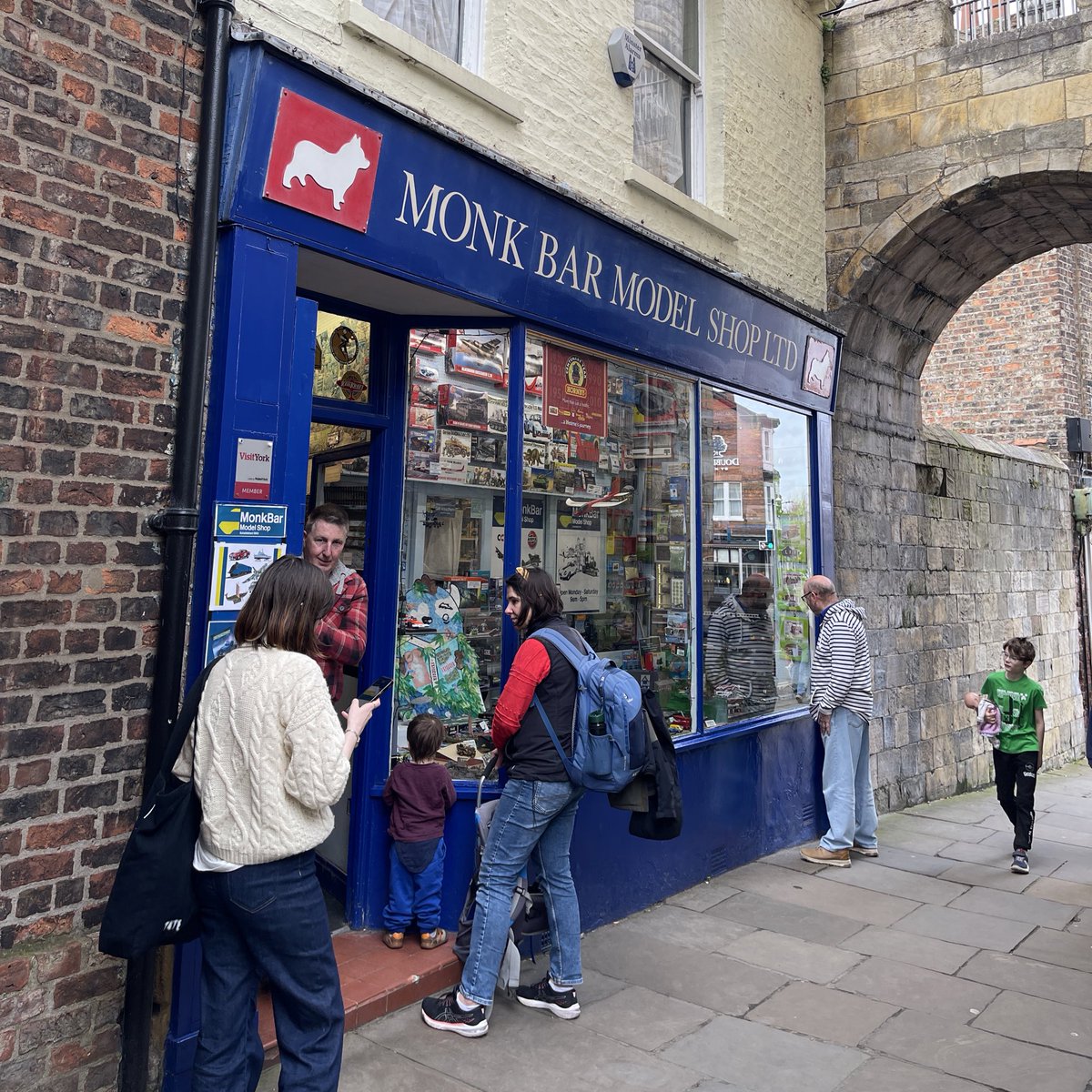 Went shopping at the wonderful @monkbarmodels today! A few early birthday presents from the Fiancé! 🤩🥳 Fantastic shop, always well stocked (with the latest releases 😉) and friendly staff! ☺️ #tmrguk #york #monkbarmodels