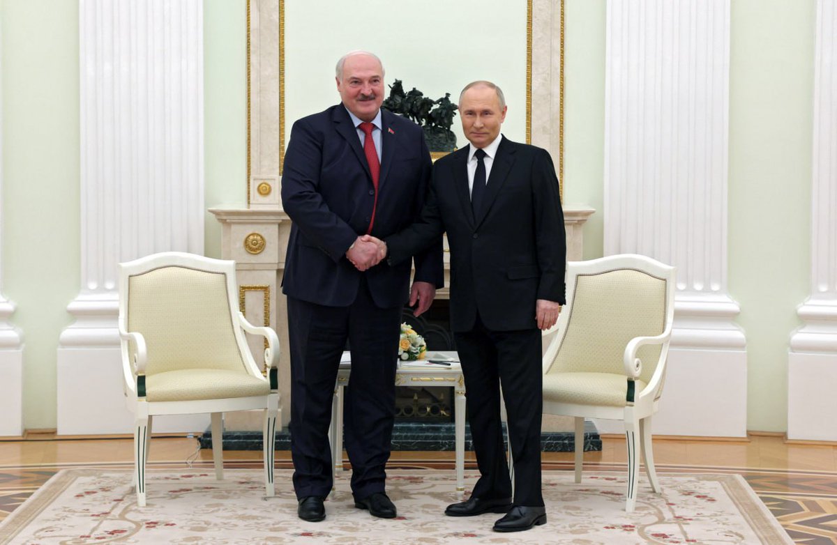 🇷🇺🇧🇾🇺🇦Bielorrusia apoya la posición de Rusia en el proceso de paz en Ucrania, aseguró el presidente bielorruso, Alexandr Lukashenko t.me/antiescualidos… #Rusia #Bielorrusia #Ucrania #Putin #VladimirPutin #Lukashenko #UkraineWarNews #ukrainewarreport #Noticias #Noticia #news