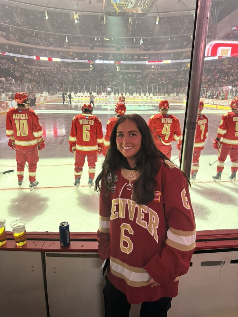 Webster fam shows out! @DU_Hockey #MFrozenFour