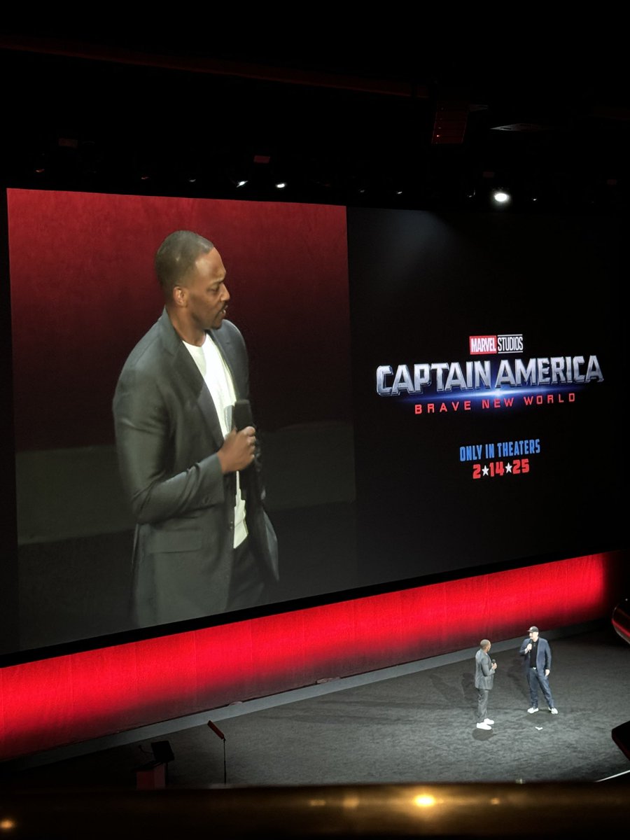 Anthony Mackie is on stage for ‘CAPTAIN AMERICA: BRAVE NEW WORLD’. #CinemaCon (📸 @TheMoviePodcast)